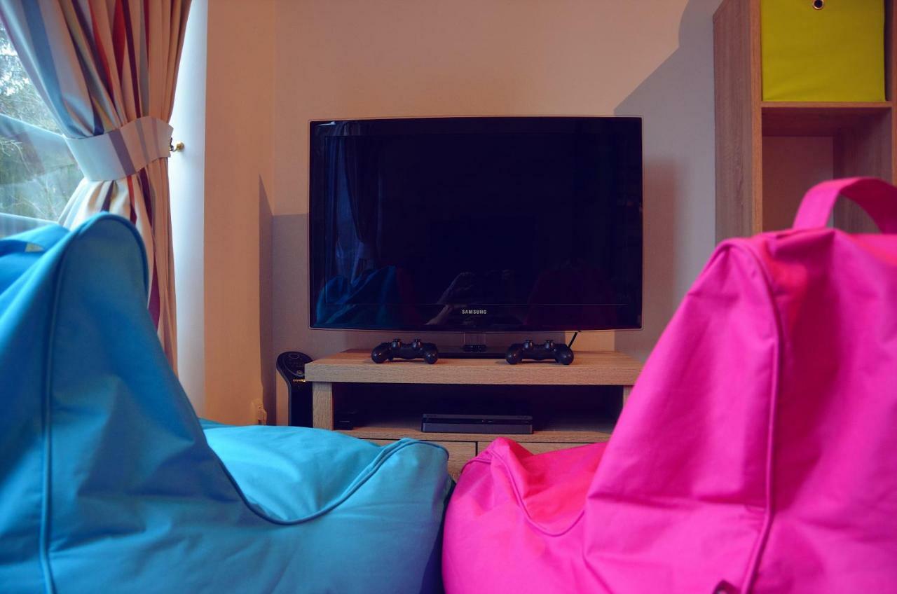 Villa Dakota - Jacuzzi, Zwembad, Playstation Дюрбюї Екстер'єр фото