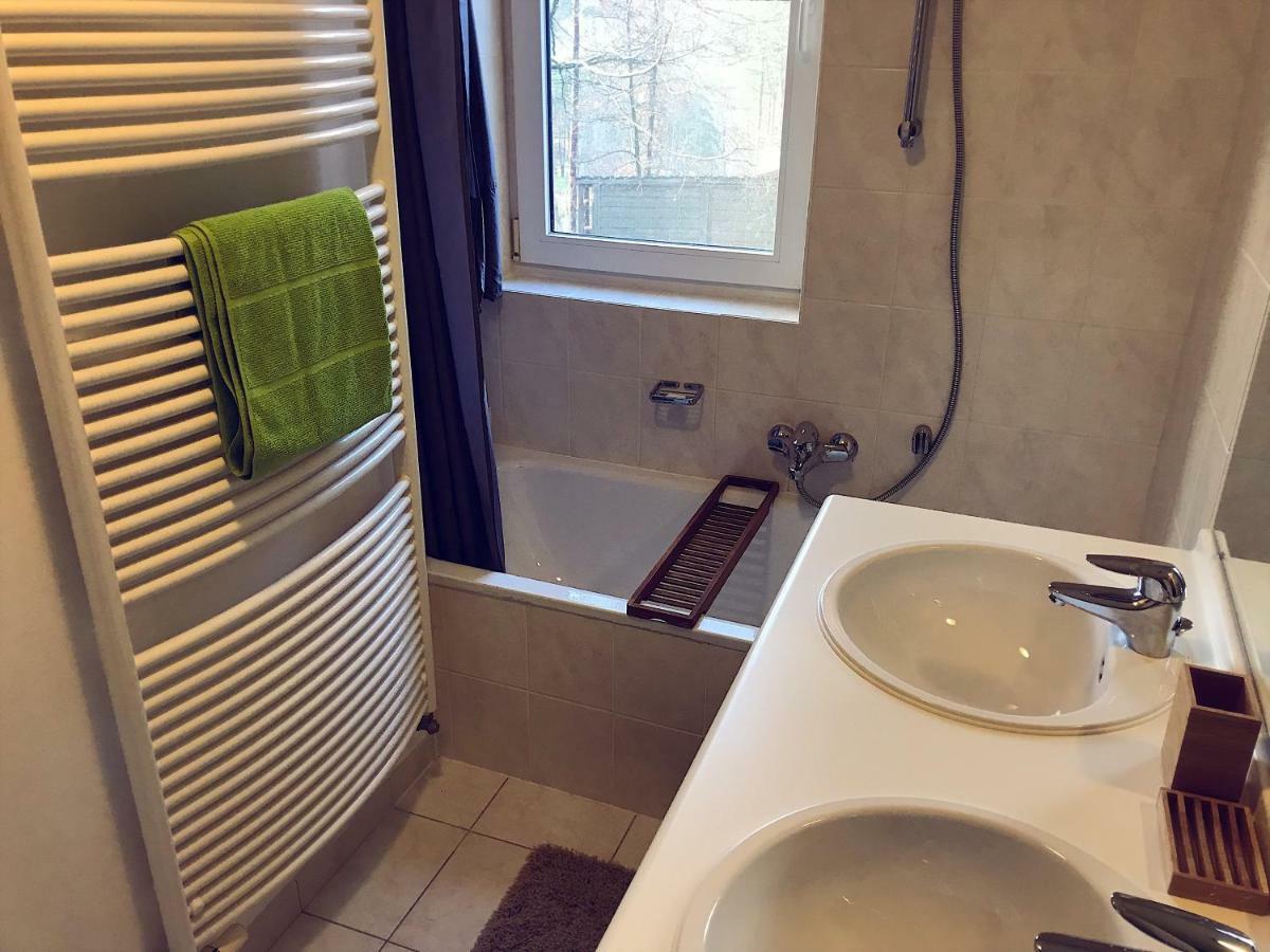 Villa Dakota - Jacuzzi, Zwembad, Playstation Дюрбюї Екстер'єр фото